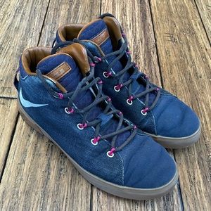 Nike Lebron Lifestyle Shoes Mens Size 9.5